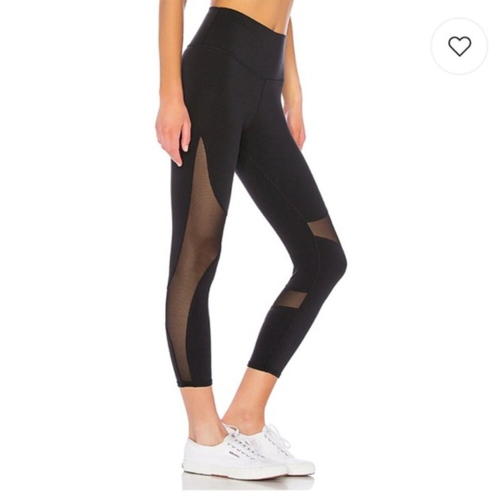 ALO High Waist Coast Capri Legging in Black size small